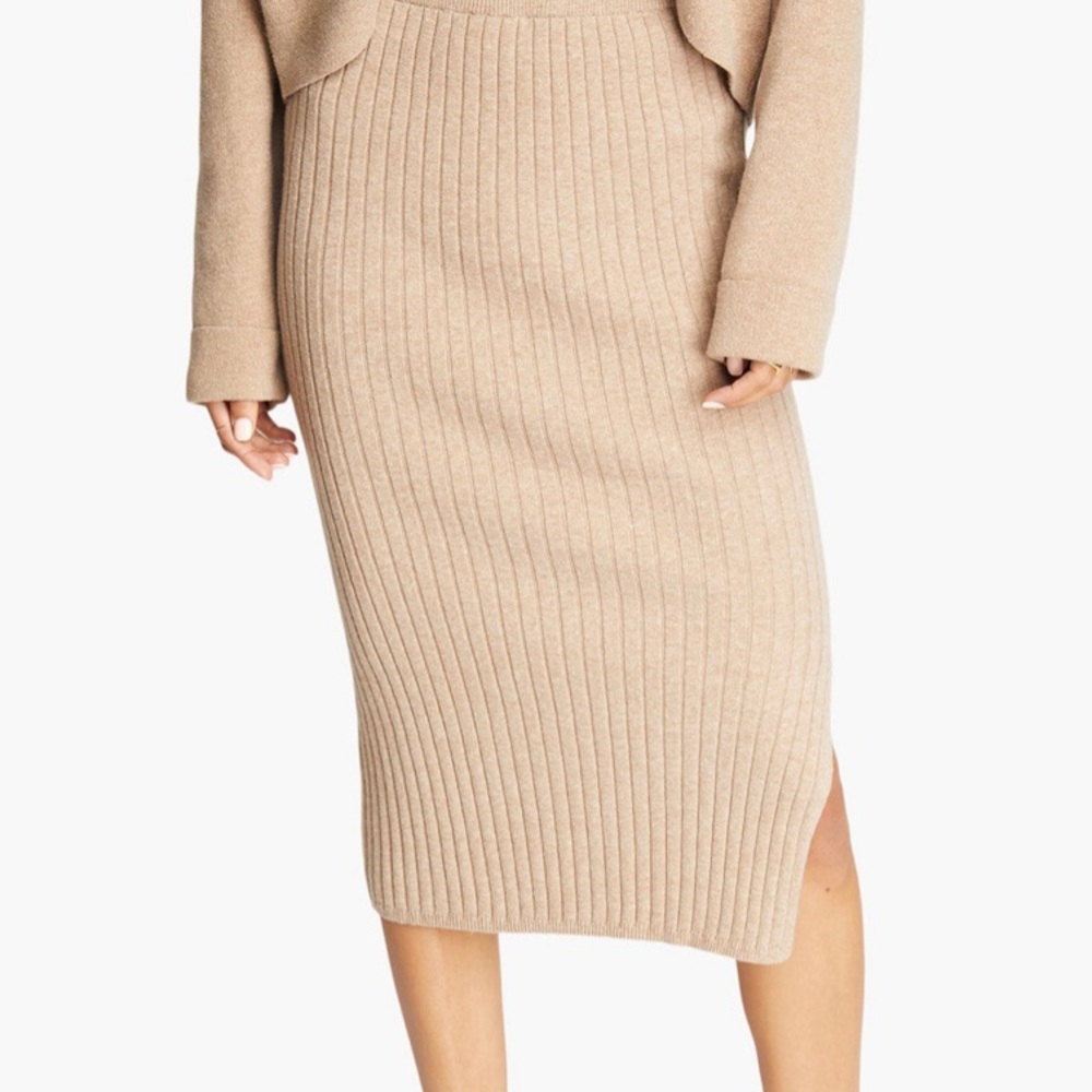 Zara- Midi sweater skirt with slit
